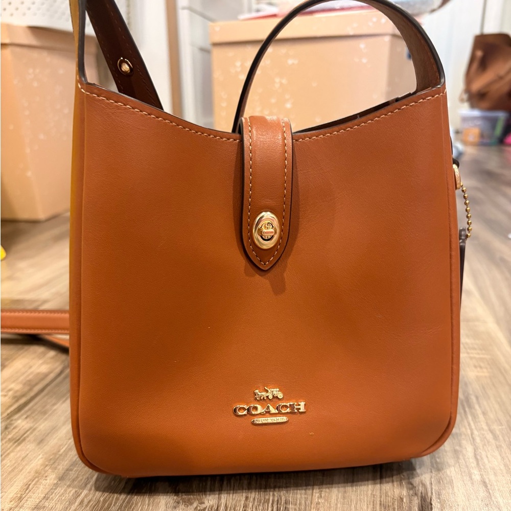 Coach Hadley Mini Crossbody Bag NWOT - Picture 4 of 7